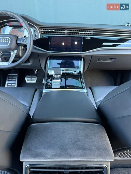 Внедорожник / Кроссовер Audi RS Q8 2025 в Киеве