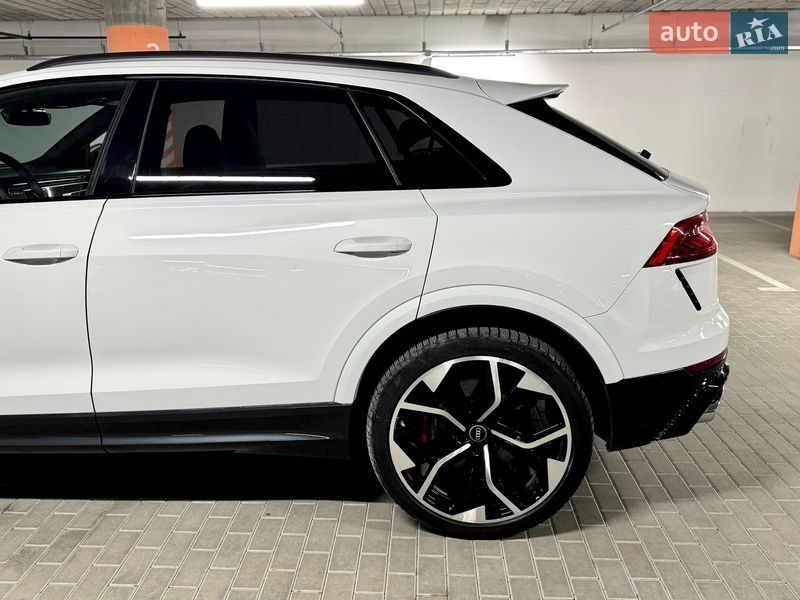 Внедорожник / Кроссовер Audi RS Q8 2021 в Киеве