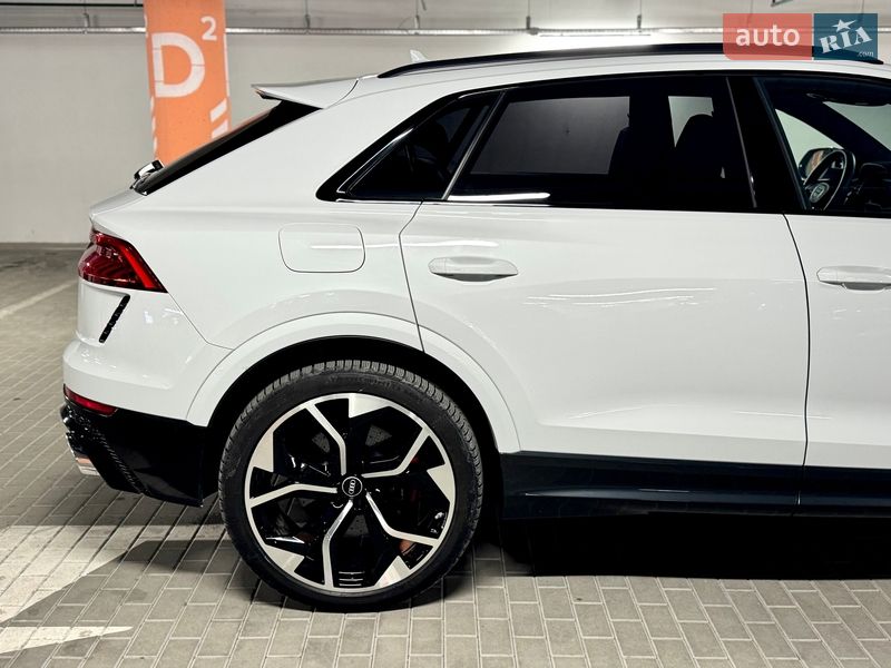 Внедорожник / Кроссовер Audi RS Q8 2021 в Киеве