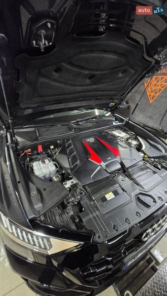 Внедорожник / Кроссовер Audi RS Q8 2021 в Киеве