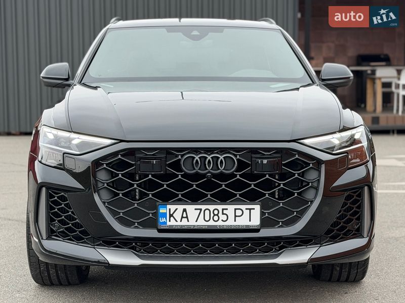 Внедорожник / Кроссовер Audi RS Q8 2025 в Киеве
