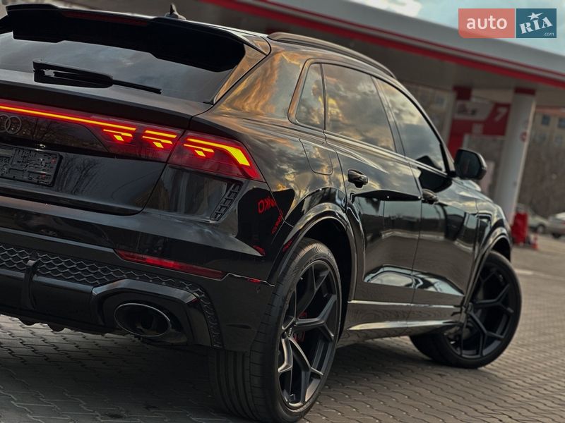 Позашляховик / Кросовер Audi RS Q8 2025 в Києві