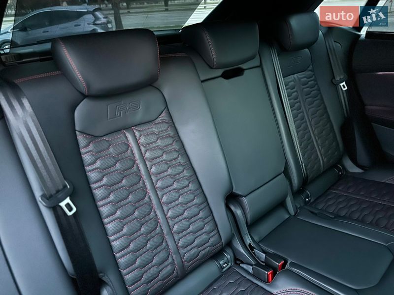 Позашляховик / Кросовер Audi RS Q8 2025 в Києві