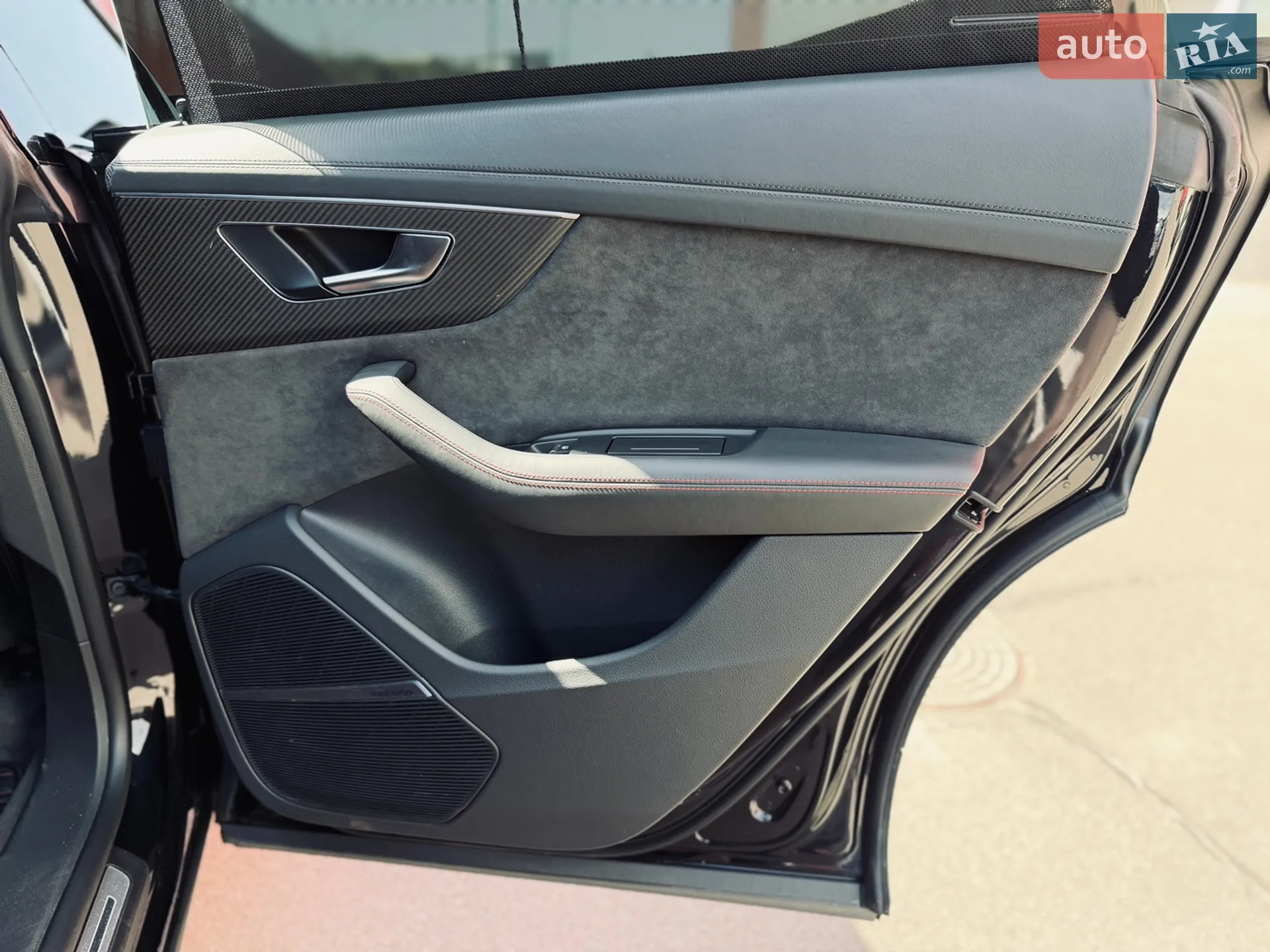 2022 Audi RS Q8 - мініатюра 39