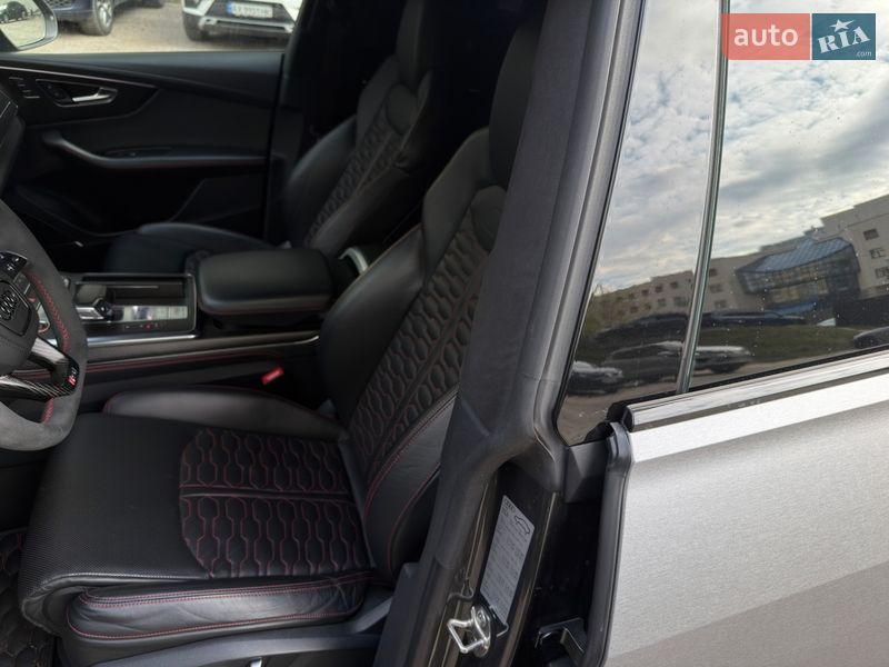Позашляховик / Кросовер Audi RS Q8 2020 в Києві