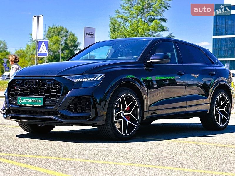 Внедорожник / Кроссовер Audi RS Q8 2020 в Киеве