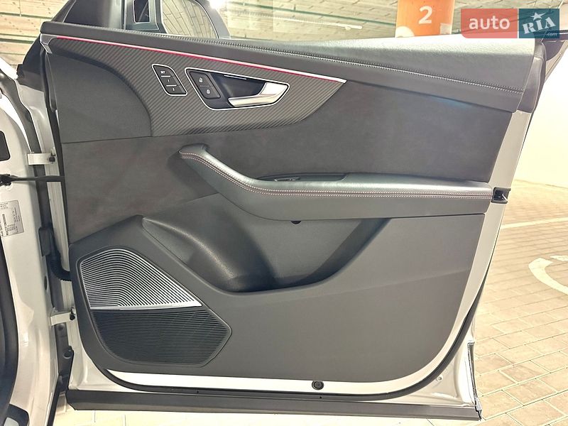 Внедорожник / Кроссовер Audi RS Q8 2021 в Днепре