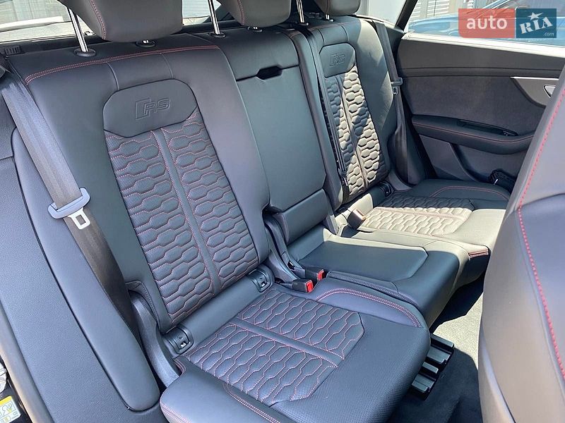 Внедорожник / Кроссовер Audi RS Q8 2026 в Днепре