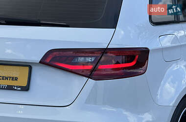 Хэтчбек Audi RS3 Sportback 2016 в 