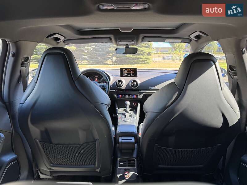 Хетчбек Audi RS3 Sportback 2016 в Києві