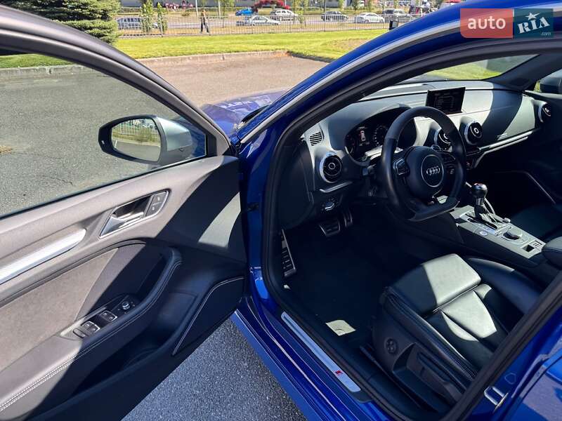 Хетчбек Audi RS3 Sportback 2016 в Києві