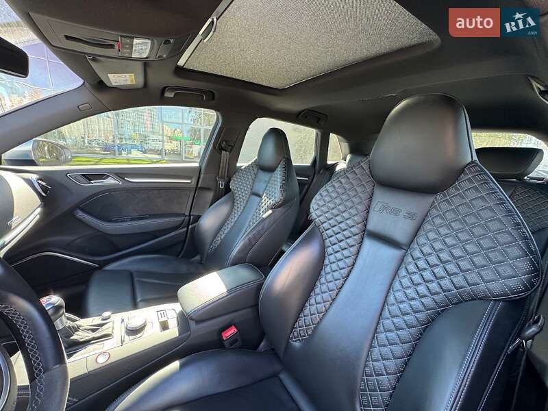 Хетчбек Audi RS3 Sportback 2016 в Києві