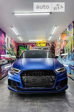 Седан Audi RS3 2018 в Киеве