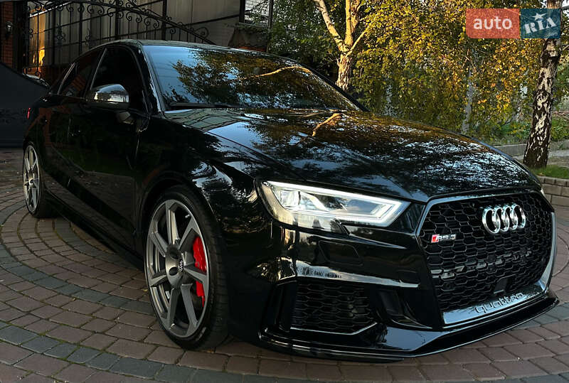 Седан Audi RS3 2018 в Запорожье