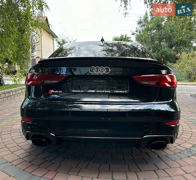 Седан Audi RS3 2018 в Запорожье