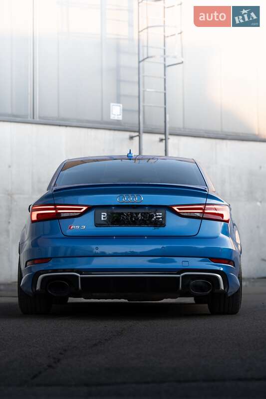 Седан Audi RS3 2017 в Києві