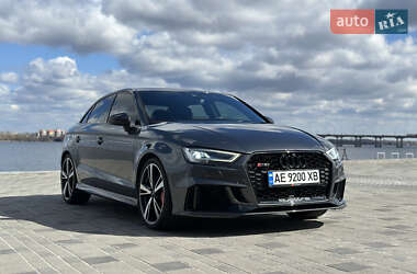 Седан Audi RS3 2018 в 