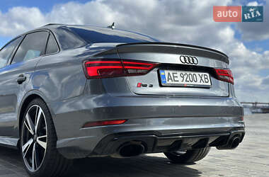 Седан Audi RS3 2018 в 