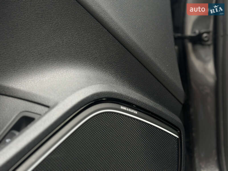 Седан Audi RS3 2018 в Днепре