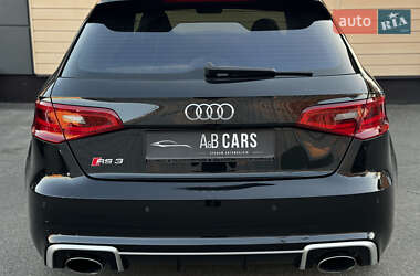 Седан Audi RS3 2015 в 