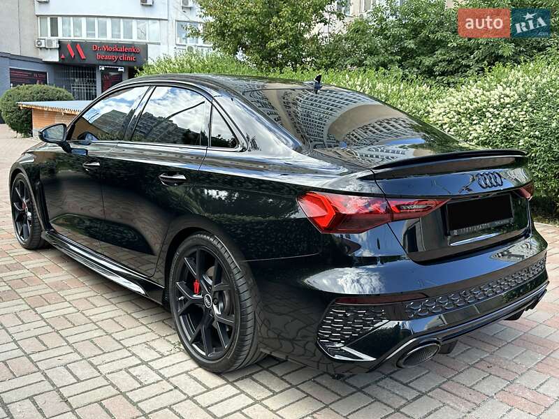 Седан Audi RS3 2021 в Киеве