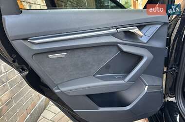 Седан Audi RS3 2021 в 