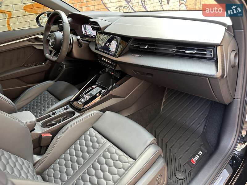 Седан Audi RS3 2021 в Киеве