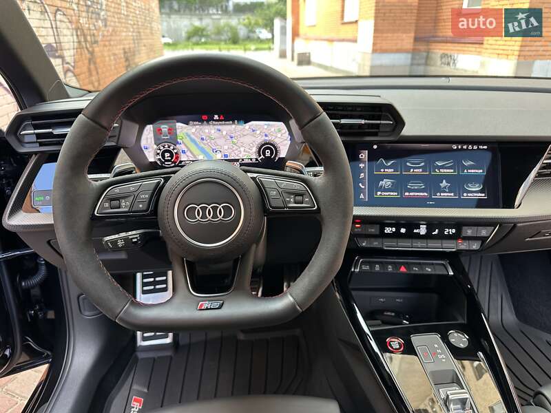 Седан Audi RS3 2021 в Киеве