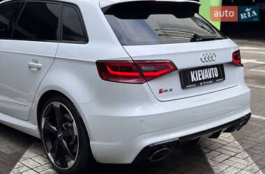 Седан Audi RS3 2017 в 