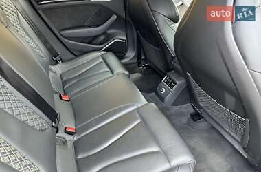 Хэтчбек Audi RS3 2016 в 