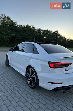 Седан Audi RS3 2017 в 