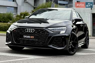 Седан Audi RS3 2022 в 