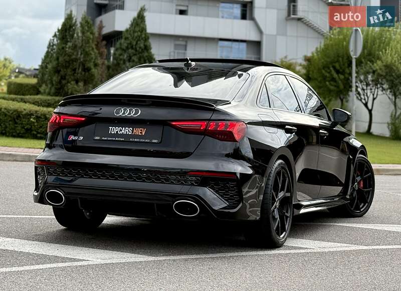 Седан Audi RS3 2022 в Киеве