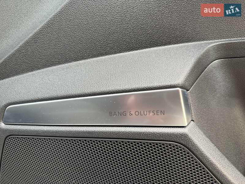 Седан Audi RS3 2022 в Киеве