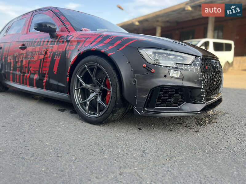 Седан Audi RS3 2019 в Днепре