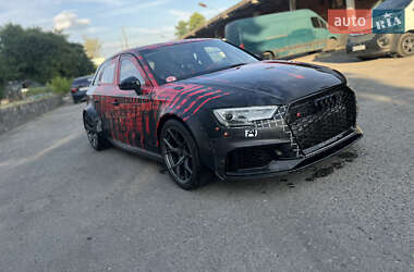 Седан Audi RS3 2019 в 