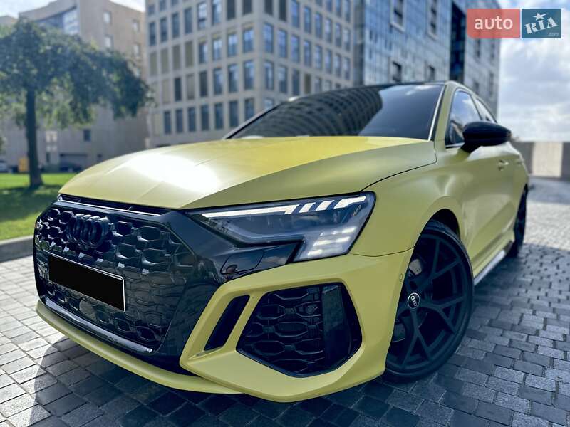 Седан Audi RS3 2022 в Днепре