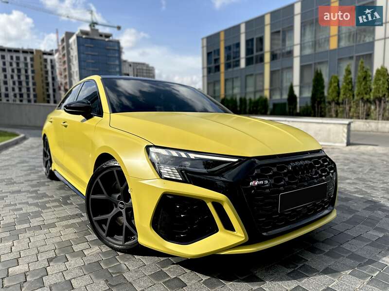 Седан Audi RS3 2022 в Днепре