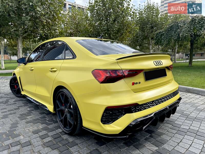 Седан Audi RS3 2022 в Днепре