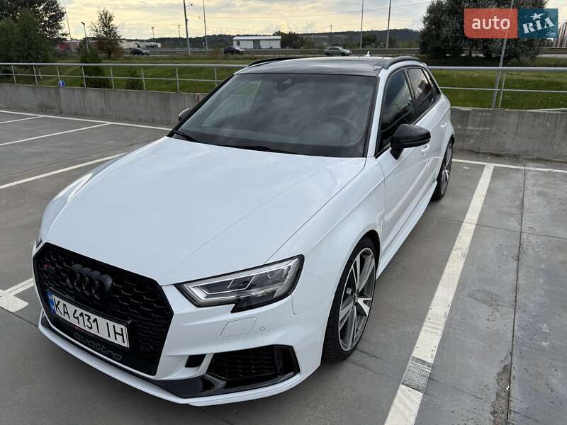 Хетчбек Audi RS3 2016 в Києві