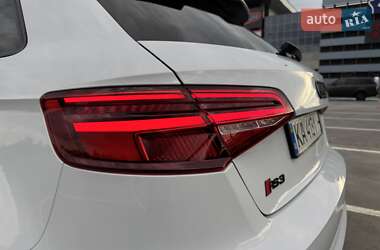 Хэтчбек Audi RS3 2016 в 