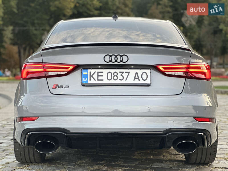 Седан Audi RS3 2020 в Киеве