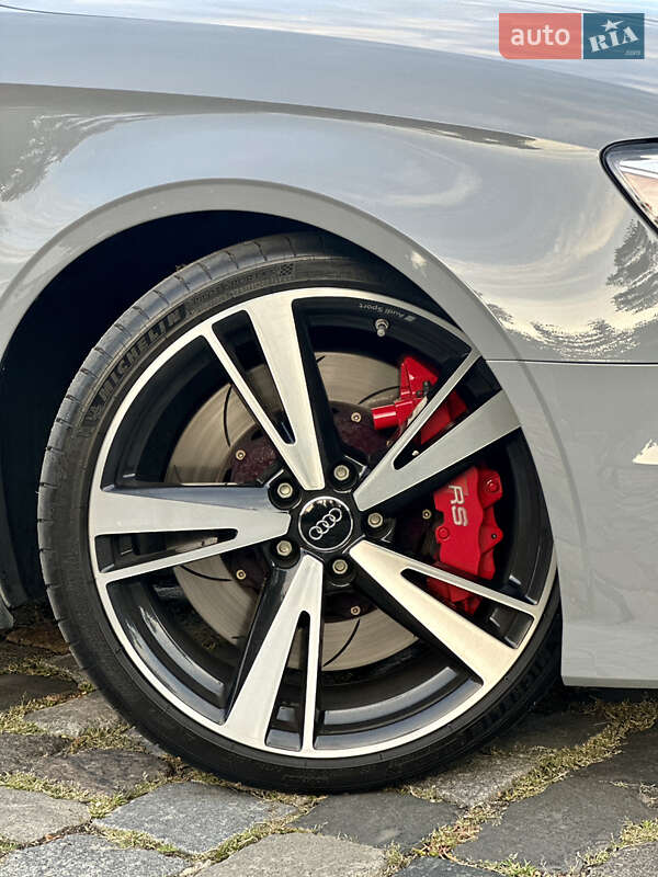 Седан Audi RS3 2020 в Киеве