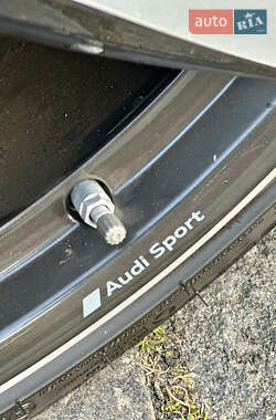Седан Audi RS3 2020 в 