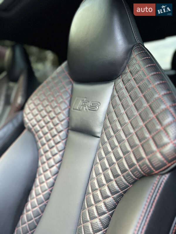 Седан Audi RS3 2020 в Киеве