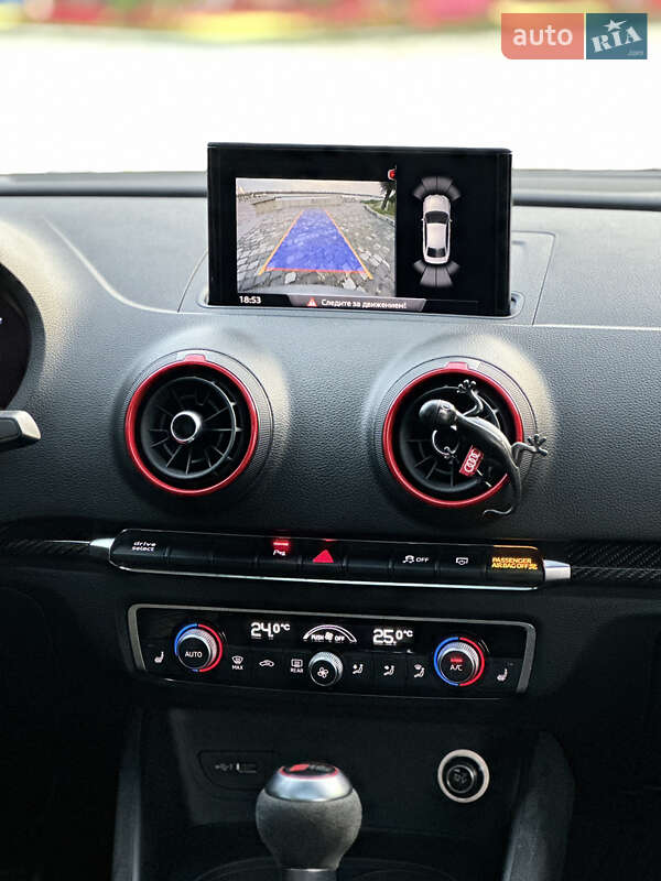 Седан Audi RS3 2020 в Киеве