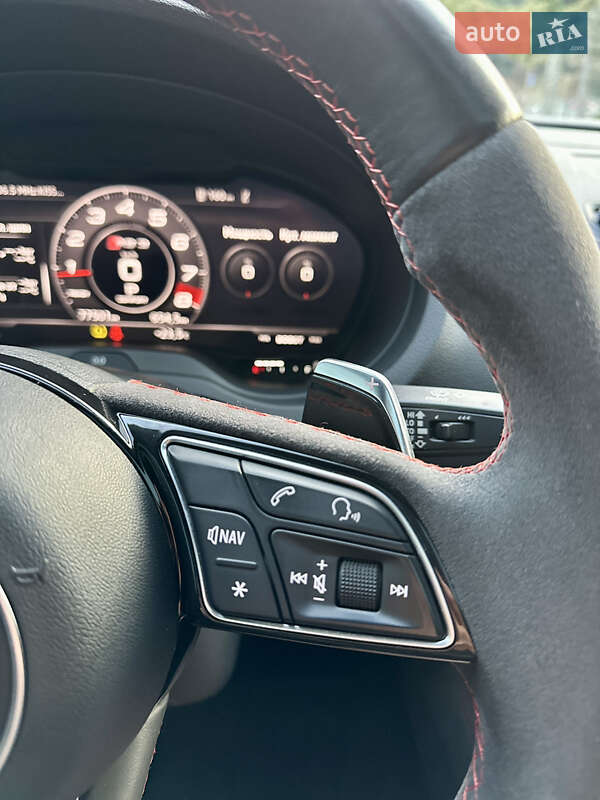Седан Audi RS3 2020 в Киеве