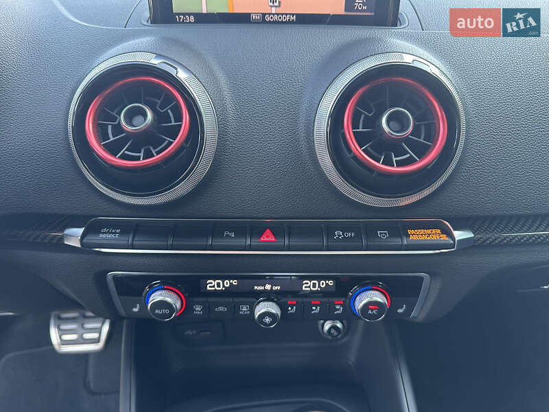 Седан Audi RS3 2017 в Киеве фото 20 Седан Audi RS3 2017 в Киеве