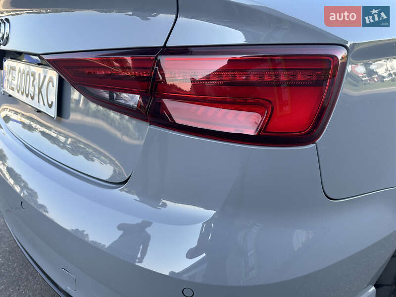 Седан Audi RS3 2017 в Киеве фото 33 Седан Audi RS3 2017 в Киеве