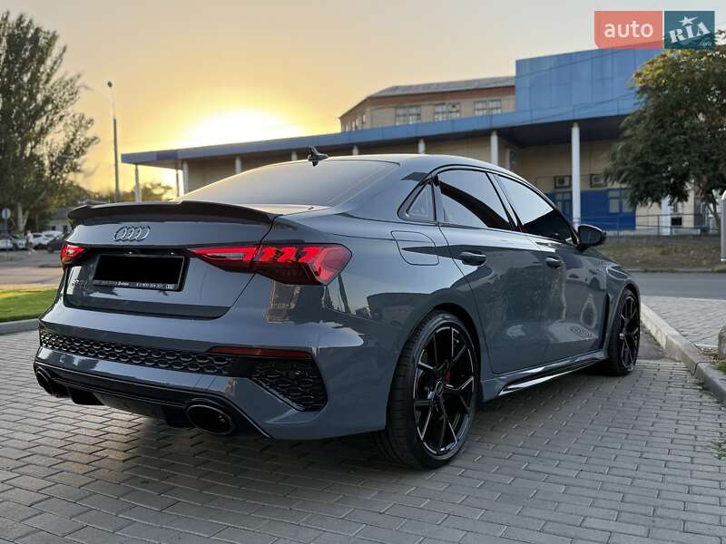 Седан Audi RS3 2024 в Днепре фото 37 Седан Audi RS3 2024 в Днепре